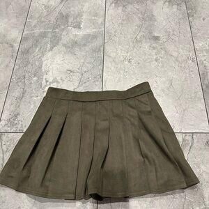 Haute Monde Olive Mini Skort